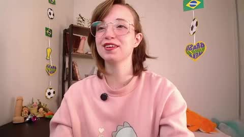 elise_nyx online show from June 9, 11:54 am