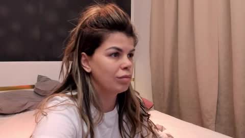 Elly online show from March 15, 9:18 pm