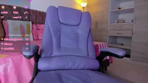 Elissabeth online show from March 11, 6:00 pm