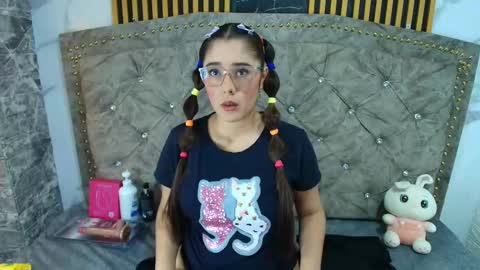 elisvega online show from February 1, 3:03 am