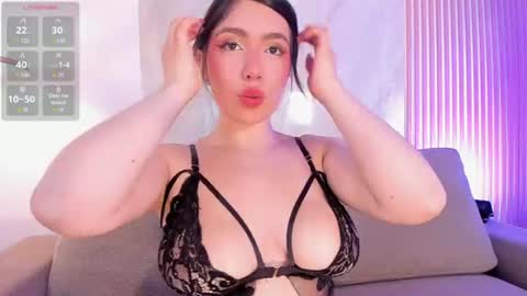 Elizabeth  online show from June 19, 2:45 pm