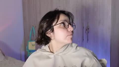 Eliza online show from July 24, 4:59 pm