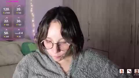 Eliza online show from July 28, 4:39 pm