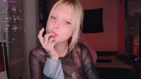 Elizabeth online show from October 2, 6:07 pm