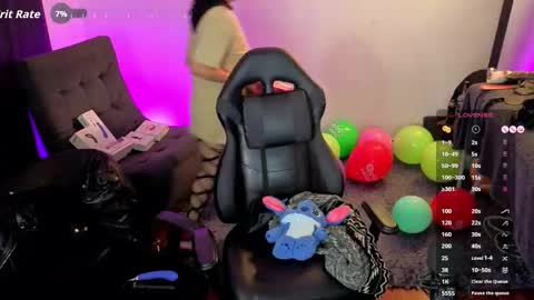 Snapshot of elizabeht_911 chatting on September 19, 8:18 am elizabeht_911 online show from September 19, 8:18 am