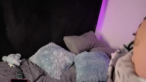 Snapshot of elizabeht_911 chatting on October 16, 1:05 am elizabeht_911 online show from October 16, 1:05 am