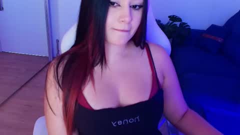 Elezabeth online show from July 28, 7:39 pm