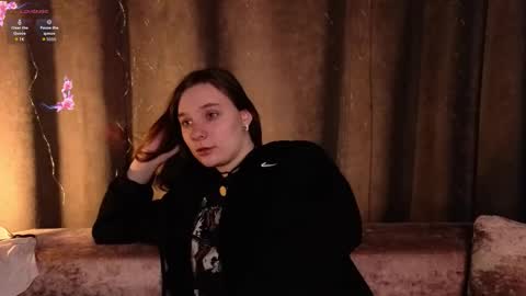 Elizabeth online show from February 25, 1:20 am