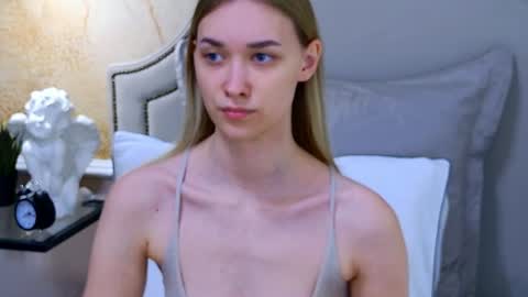 Elizabeth online show from June 23, 4:35 pm