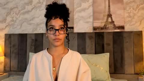 elii online show from March 16, 12:20 pm