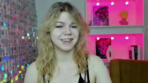 Elizabeth online show from July 11, 5:34 am