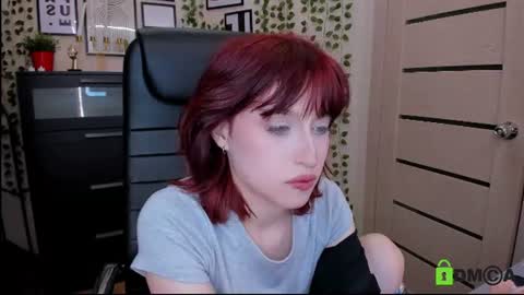 Eliza online show from August 4, 10:50 pm
