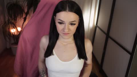 Snapshot of elizzza_ chatting on February 6, 12:26 pm elizzza_ online show from February 6, 12:26 pm
