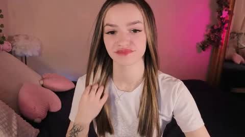 elizzza_ online show from April 29, 5:23 am