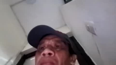 eljim323323 online show from October 26, 8:37 am