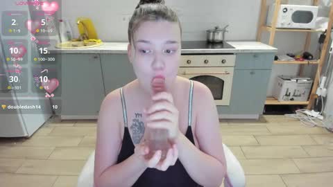 Lina online show from April 30, 3:44 am