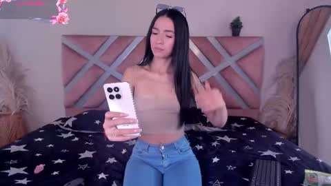 Ella Olmos  online show from July 29, 3:01 pm