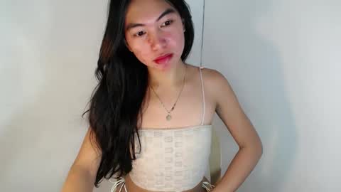 ella_walkerxxx online show from April 25, 11:35 pm