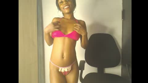 ella online show from July 18, 11:56 am