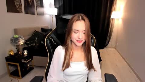 ellacurtis online show from February 3, 6:12 pm