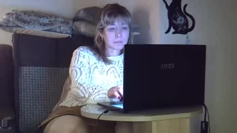 ellajohnsonx online show from March 21, 5:17 pm