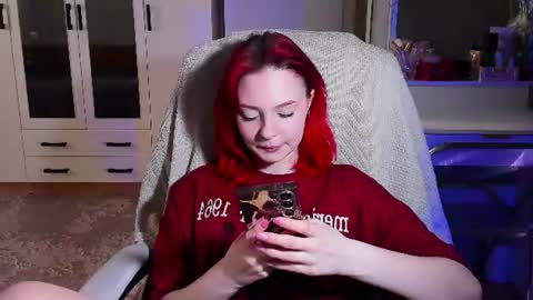 ellales online show from June 27, 3:07 pm