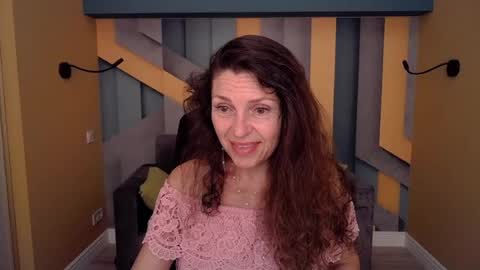 EllaLongs online show from June 26, 11:37 am