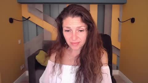 EllaLongs online show from June 28, 12:34 pm