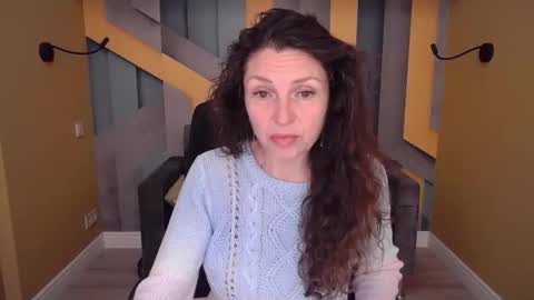 EllaLongs online show from April 29, 11:26 am