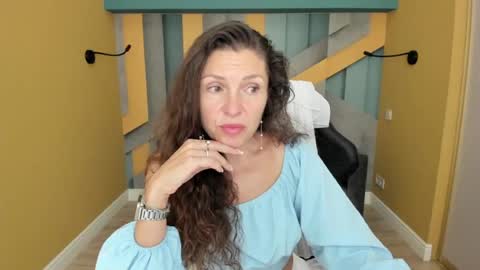EllaLongs online show from July 25, 12:14 pm