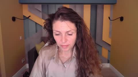 EllaLongs online show from July 15, 11:48 am