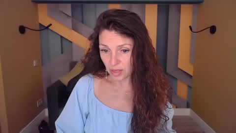 EllaLongs online show from July 5, 11:28 am