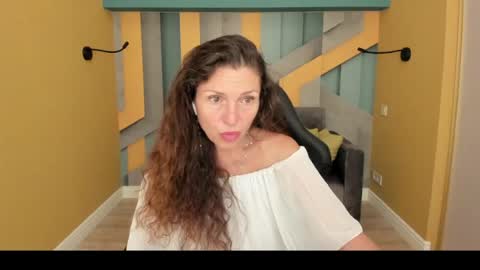 EllaLongs online show from July 24, 12:13 pm