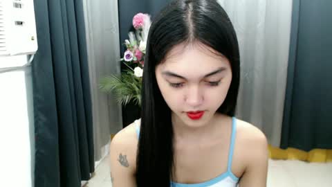 ELLA online show from July 7, 5:06 pm