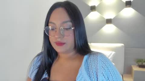 Snapshot of ellamontoya chatting on October 7, 12:12 pm Ella online show from October 7, 12:12 pm
