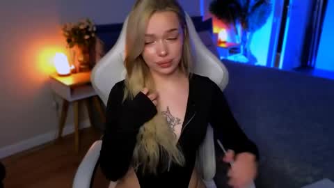 Ella online show from May 5, 6:08 am