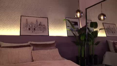 Elle Diane online show from June 26, 10:48 pm
