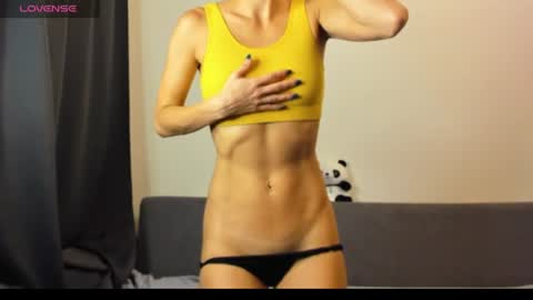 ellen_flow online show from June 18, 8:03 pm
