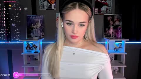 Maria online show from December 8, 5:33 pm