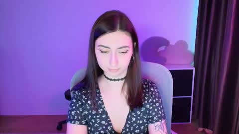 ellfkiss online show from May 14, 10:13 am