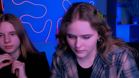 Ashley online show from April 7, 2:08 pm