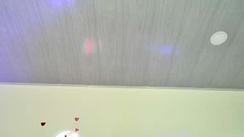 ellie_cute7 online show from May 6, 7:31 pm