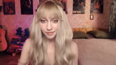 ellie_friendly online show from February 5, 12:17 pm