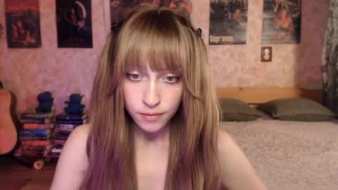 ellie_friendly online show from June 15, 2:31 pm