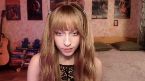 ellie_friendly online show from July 17, 11:23 am