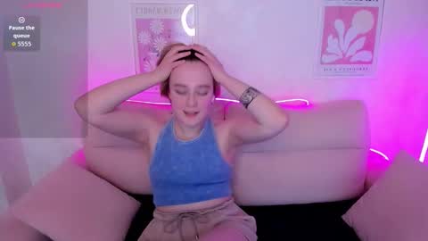 Ellie online show from February 5, 8:29 am