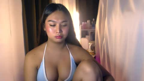ellie online show from June 28, 7:54 pm