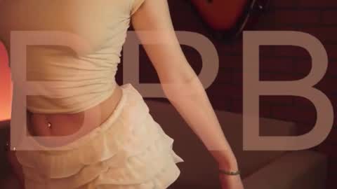 elliecutes online show from November 3, 11:33 am