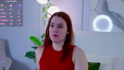 elliegarson__ online show from July 24, 6:05 pm