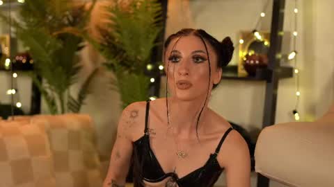 EllieJules online show from August 1, 5:09 am